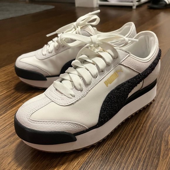 Puma Sneakers - Picture 4 of 13